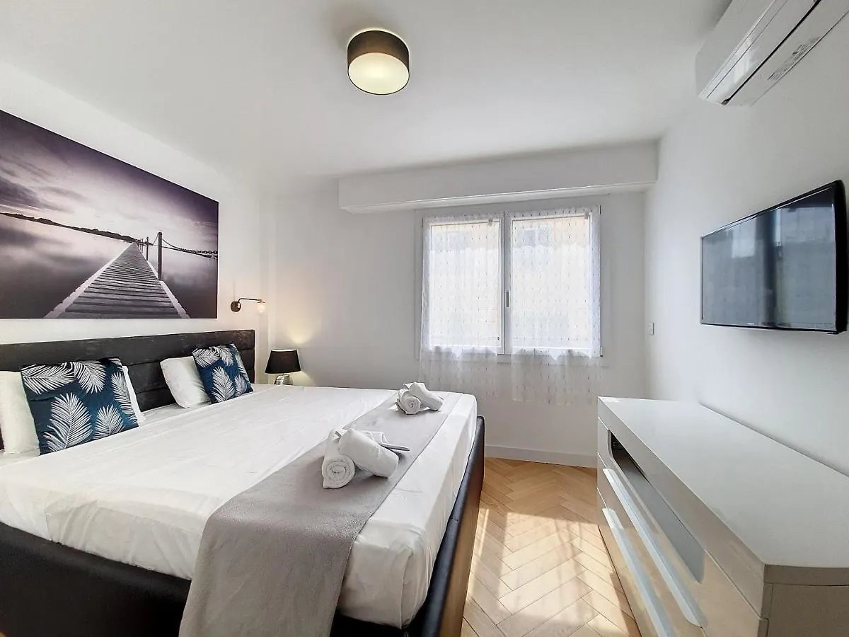 Nestor&Jeeves - Floreal Beach - Central - Close Sea Nice Apartment