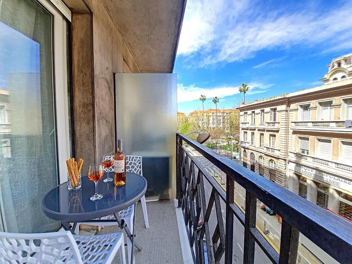 Apartament Nestor&Jeeves - Floreal Beach - Central - Close Sea Nicea